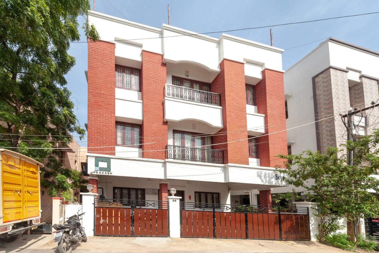 Oyo 22019 Skye Service Apartments Chennai Exterior foto